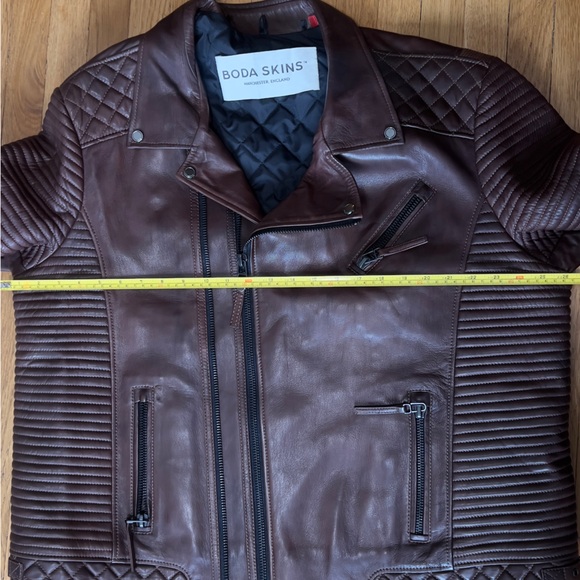 Boda Skins Men’s Brown Leather Moto Jacket - Picture 9 of 10